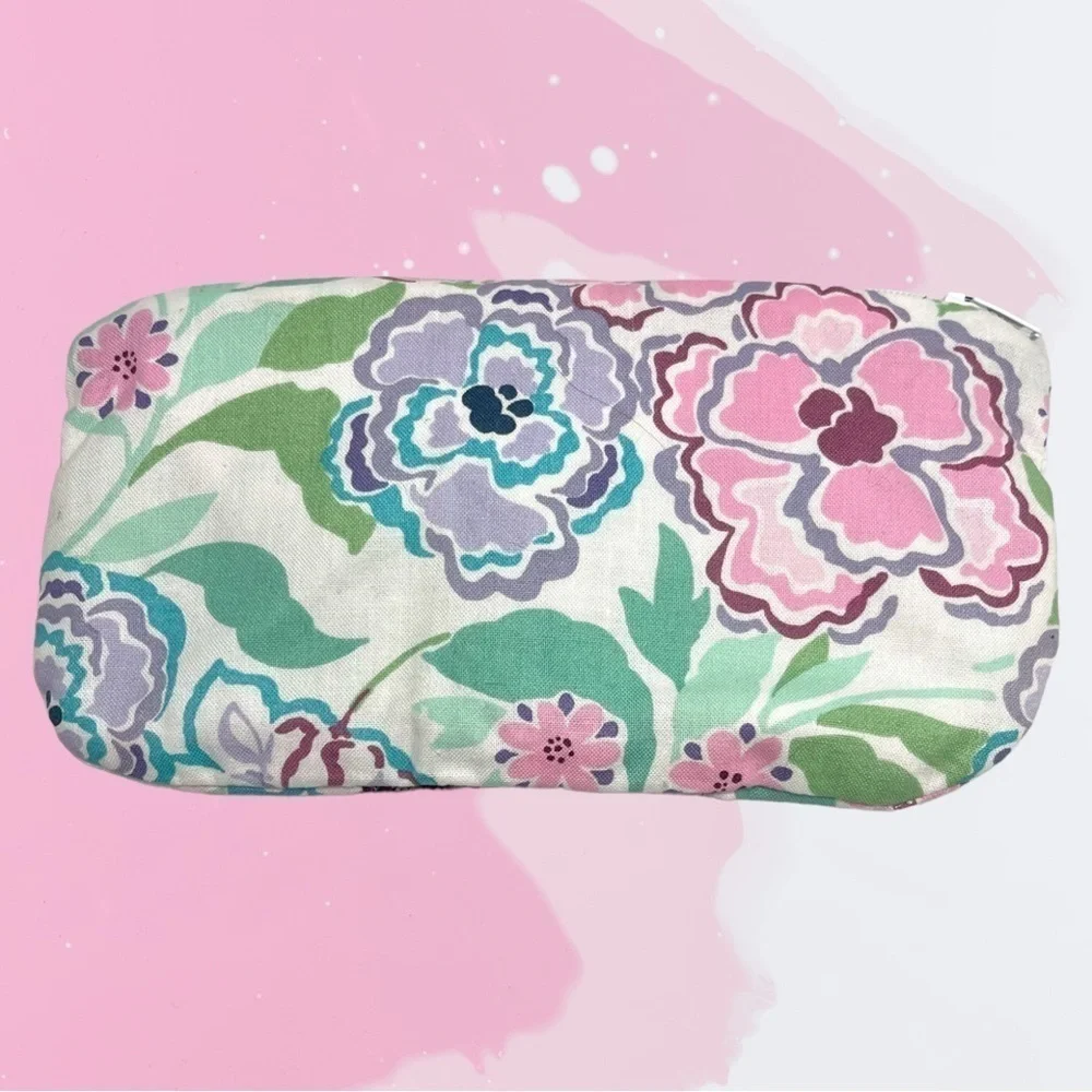 Essential Oil Waterproof White Pastel Floral Print